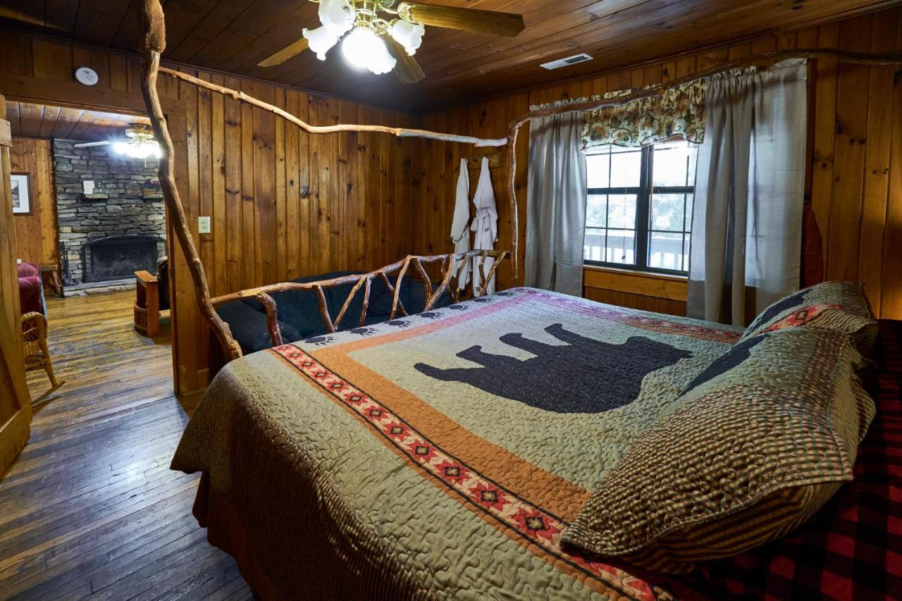 A Cabin In The Woods Pigeon Forge Exterior photo