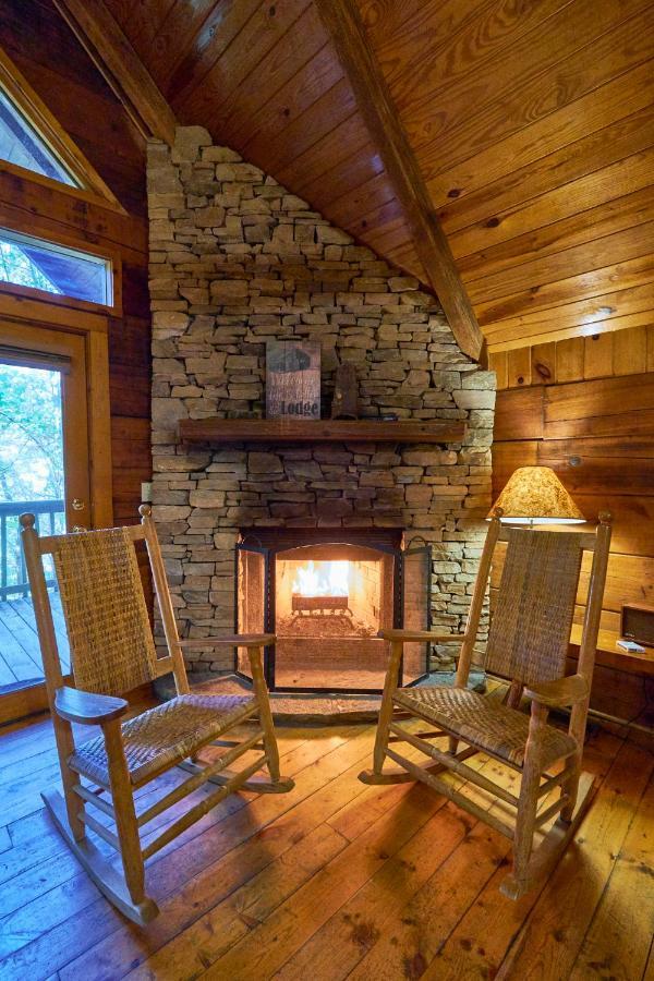 A Cabin In The Woods Pigeon Forge Exterior photo